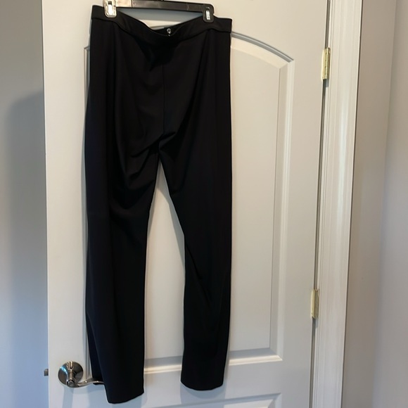 Nike Dri-fit athletic pants. Mid-rise. Stretchy. - Picture 3 of 3